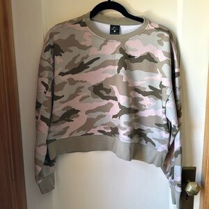 Nike Dry Fit Crop Camo sweatshirt size small